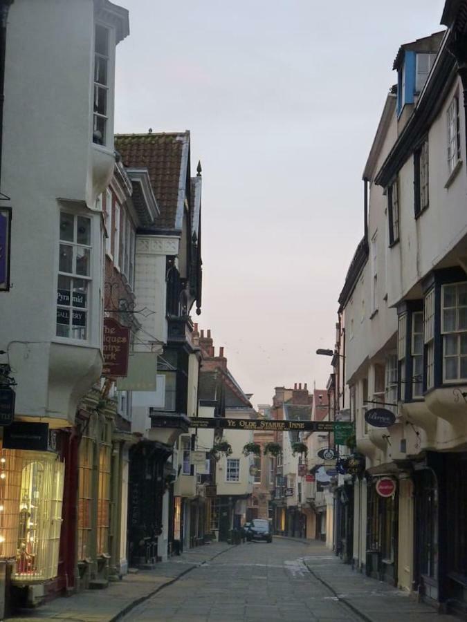 Apartment 1 Bootham Bar York Buitenkant foto